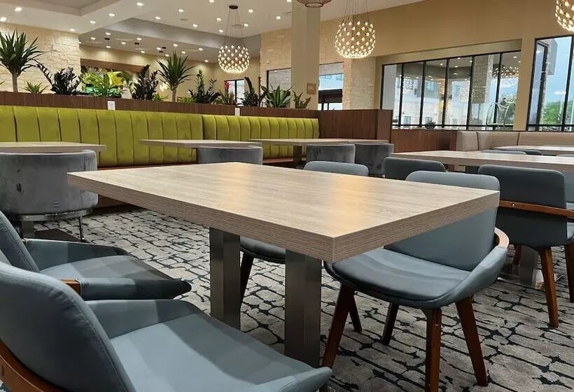هتل Wyndham Garden College Station