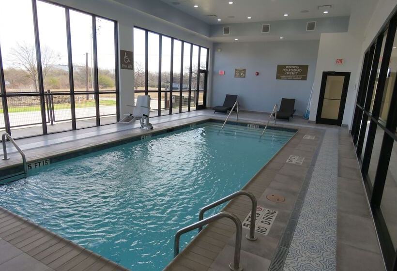 هتل Wyndham Garden College Station