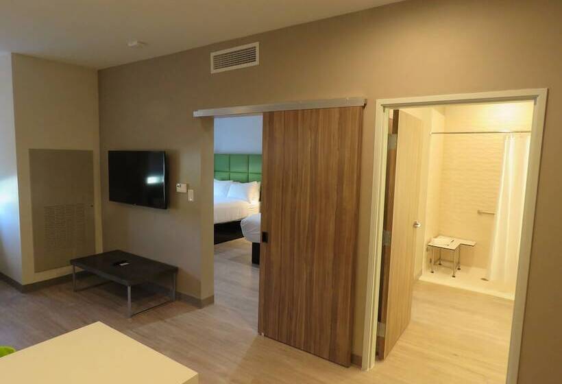 هتل Wyndham Garden College Station