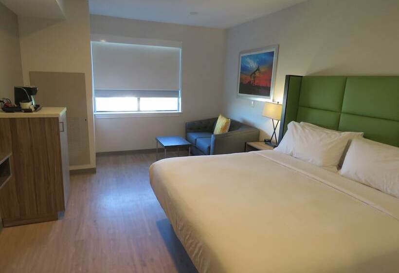 هتل Wyndham Garden College Station