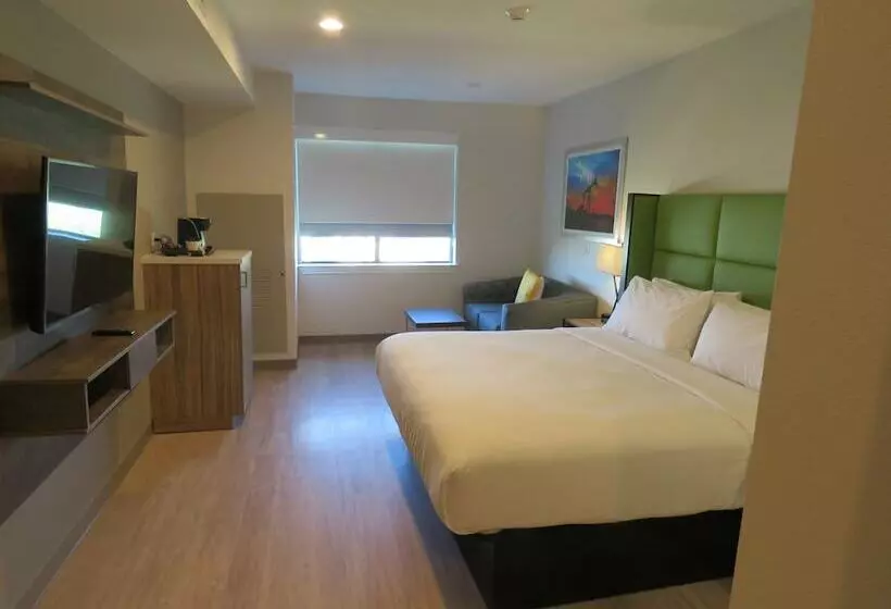 هتل Wyndham Garden College Station