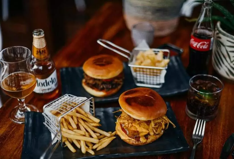 ホテル Catalina S Hideaway