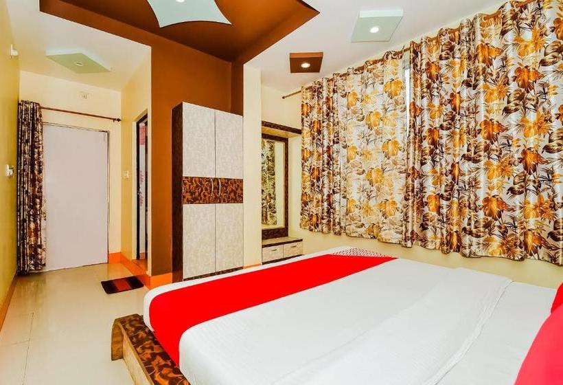 호텔 Oyo 37863  Dharam Palace