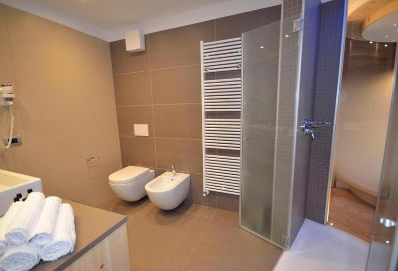 ホテル Paganella Andalo