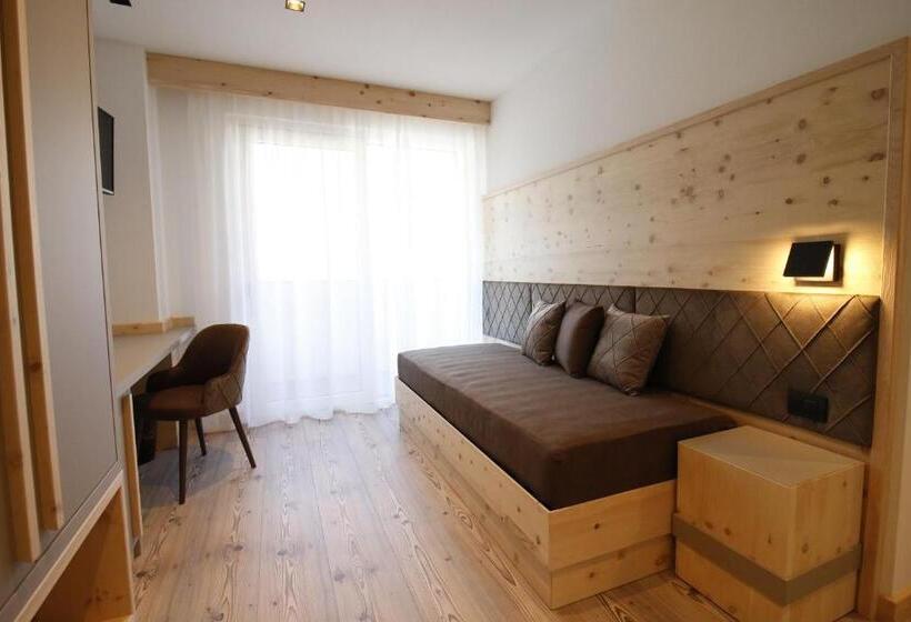 ホテル Paganella Andalo