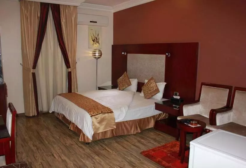 Hotelli نُزل تالا   Tala Nezel