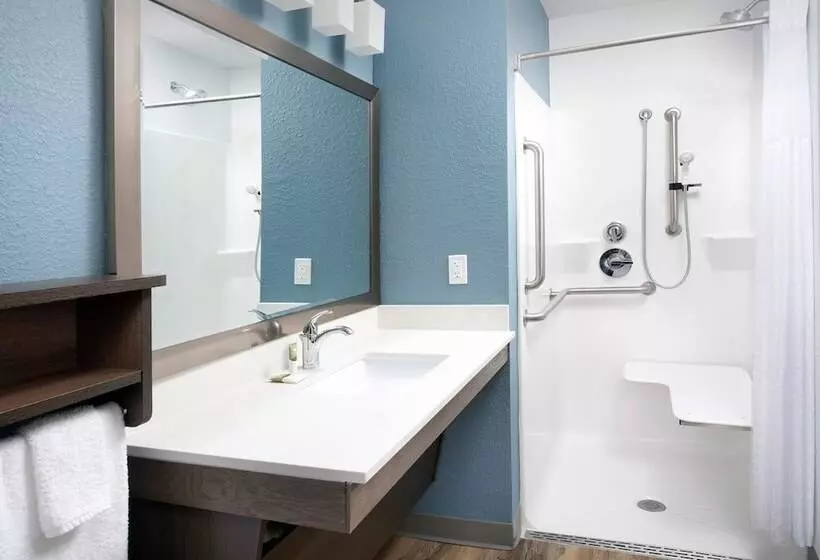 Hotelli Woodspring Suites Detroit Farmington Hills