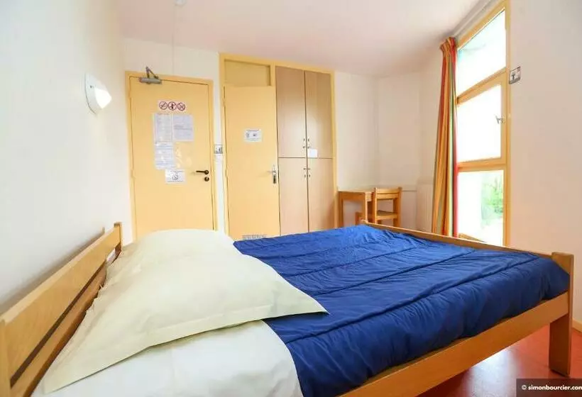 Hostel Rennes Hi