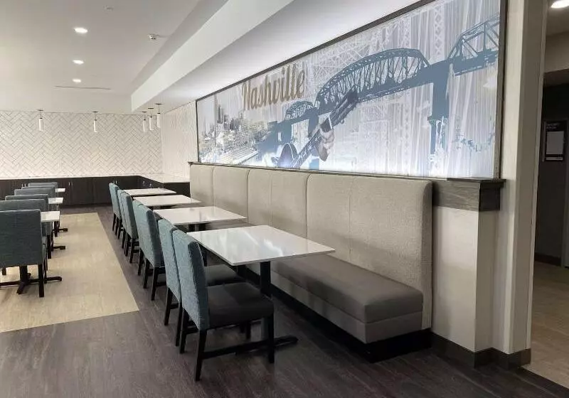 Hotelli Best Western Plus Executive Residency Antioch Inn