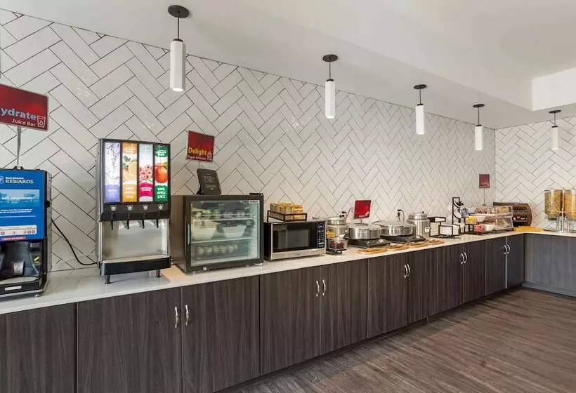 Hotelli Best Western Plus Executive Residency Antioch Inn