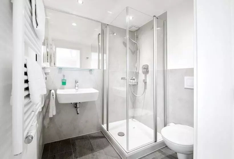 Hotelli Gasthof Bayerischer Hof