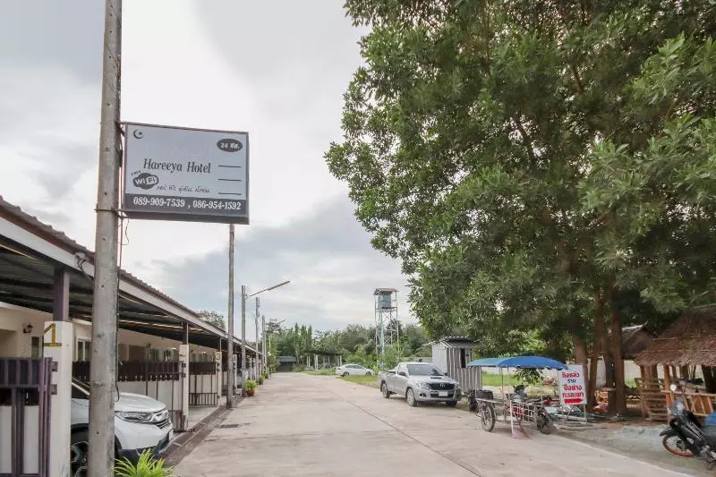 Hotelli Oyo 75331 Hareeya