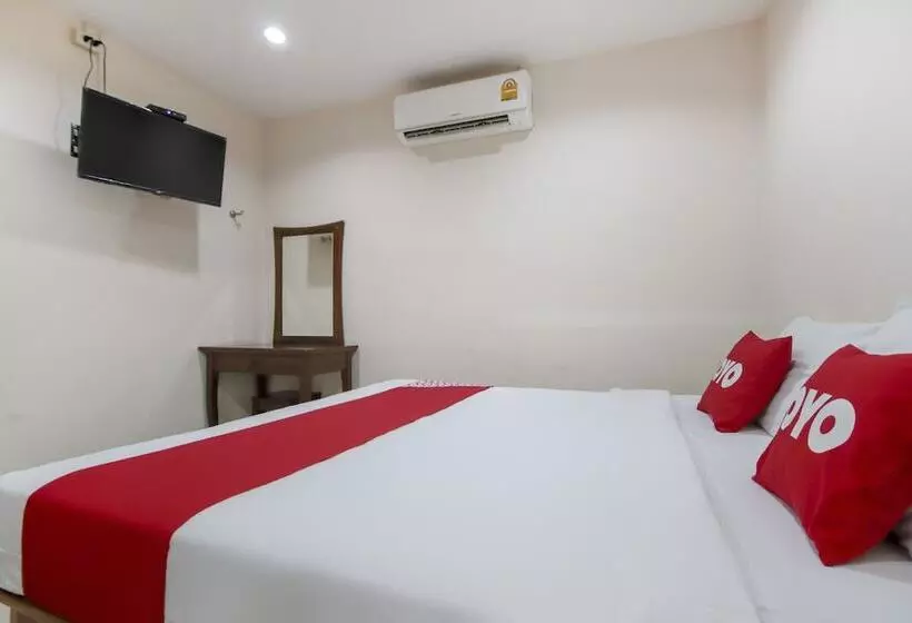 Hotelli Oyo 75331 Hareeya