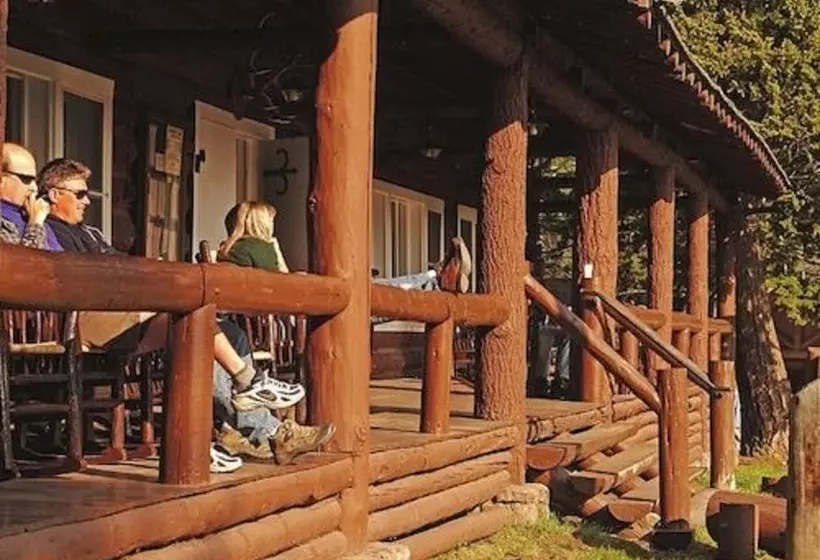 Hotelli Roosevelt Lodge & Cabins   Inside The Park
