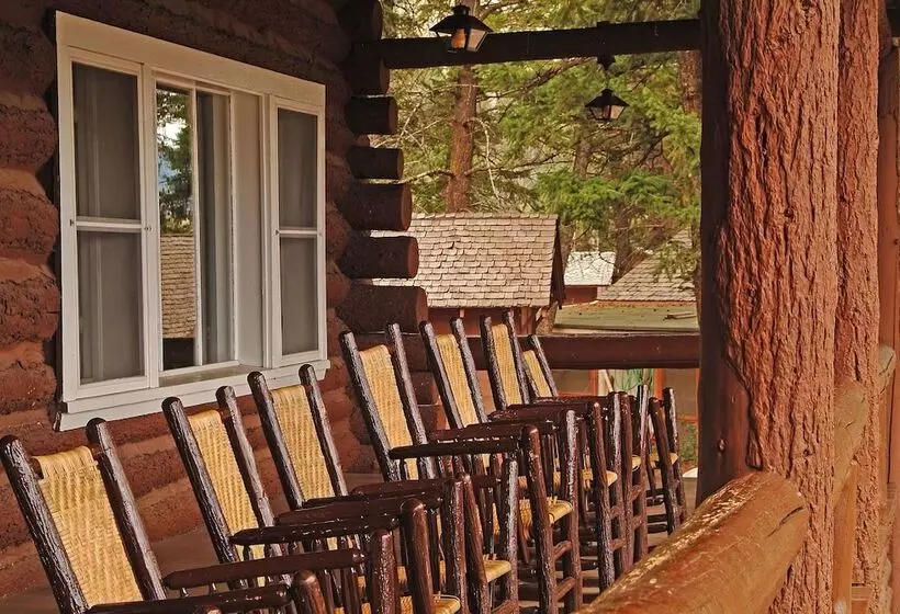 Hotelli Roosevelt Lodge & Cabins   Inside The Park