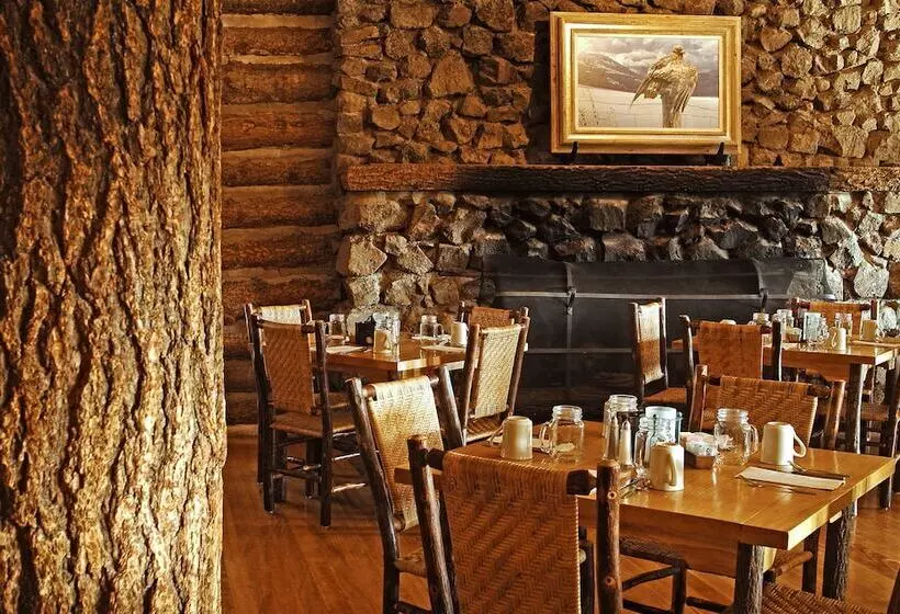 Hotelli Roosevelt Lodge & Cabins   Inside The Park