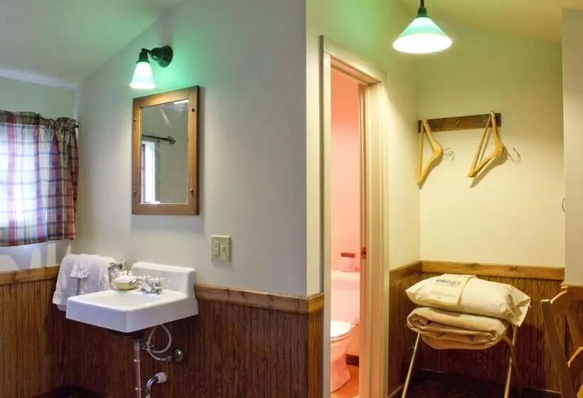 Hotelli Roosevelt Lodge & Cabins   Inside The Park