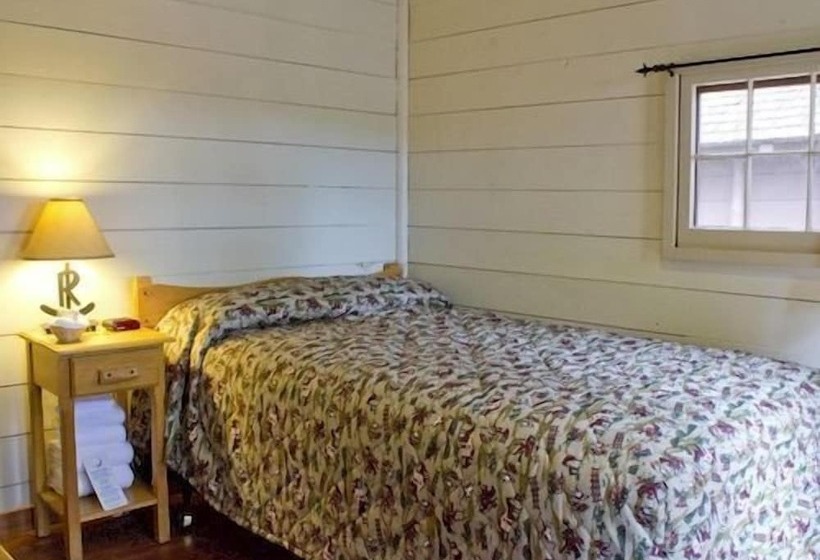 בית מלון כפרי Roosevelt Lodge & Cabins   Inside The Park