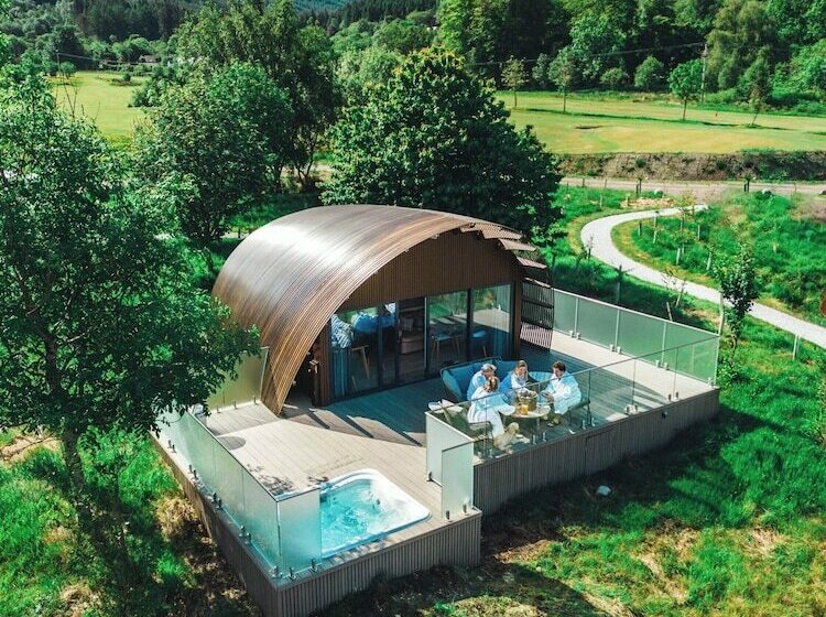 Hotel Seabeds Luxury Lookouts With Hot Tubs