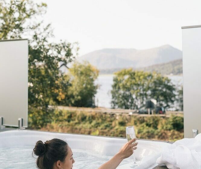 Hotel Seabeds Luxury Lookouts With Hot Tubs