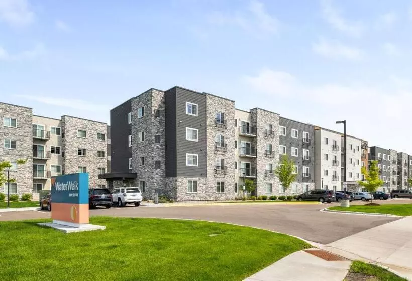 ホテル Waterwalk Extended Stay By Wyndham Minneapolis   Plymouth