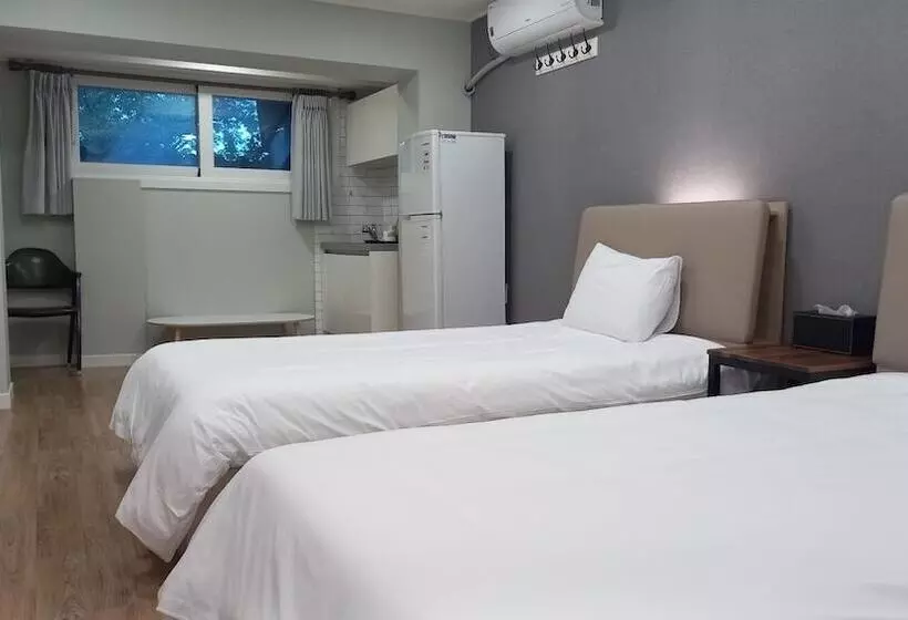 ホテル Jirisan Haetsal