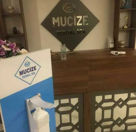 ホテル Mucize Termal Spa