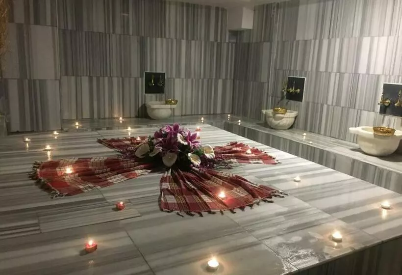 ホテル Mucize Termal Spa
