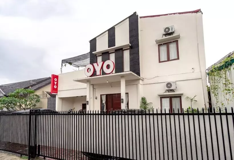 ホテル Oyo 2076 Oxy Art Boarding House
