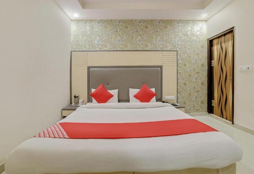 فندق Oyo 22927 Mstays