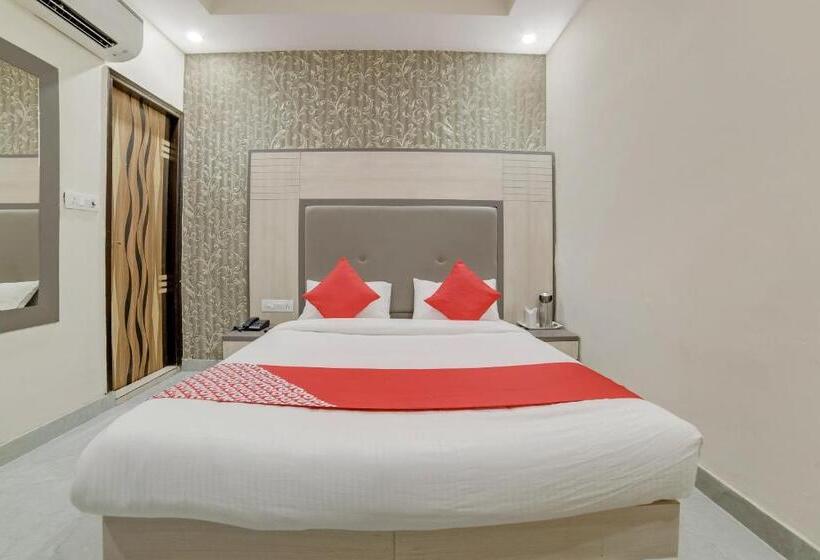 فندق Oyo 22927 Mstays