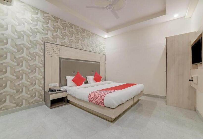 فندق Oyo 22927 Mstays