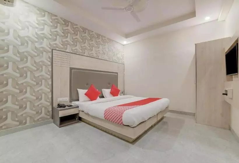 هتل Oyo 22927 Mstays