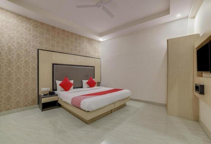 فندق Oyo 22927 Mstays