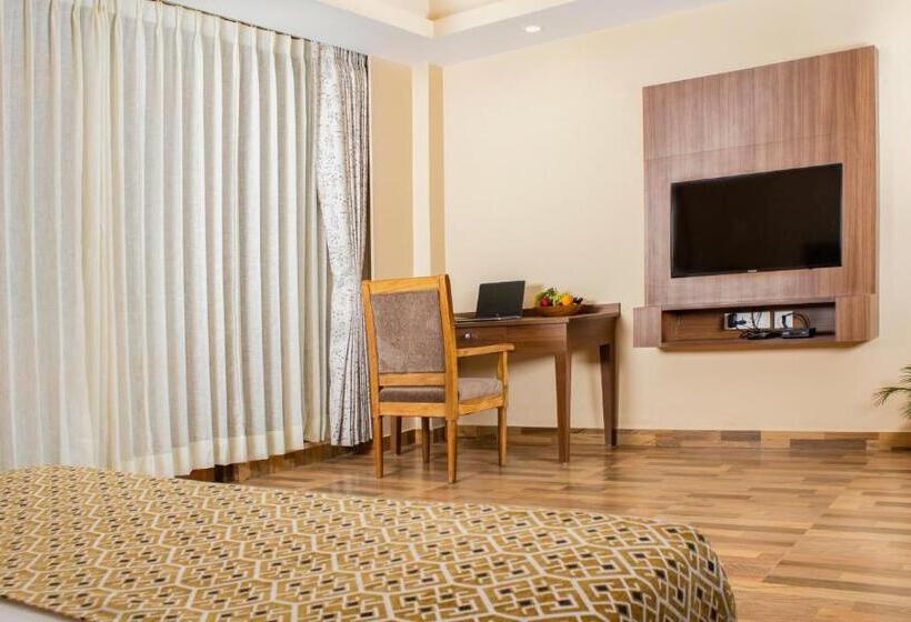 هتل Yashshree Kanishka