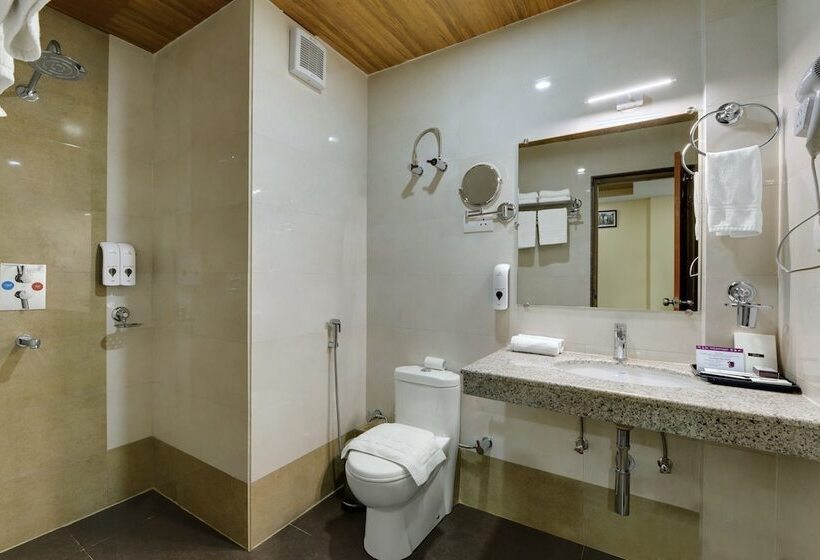 בית מלון כפרי Yashshree Kanishka