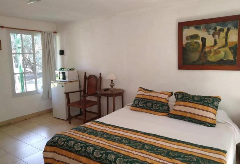 فندق صغير La Campiña Cabañas