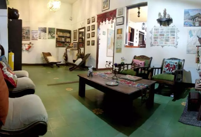 ユースホステル Urban Hostal San Gil  Piscina Restaurante Bar