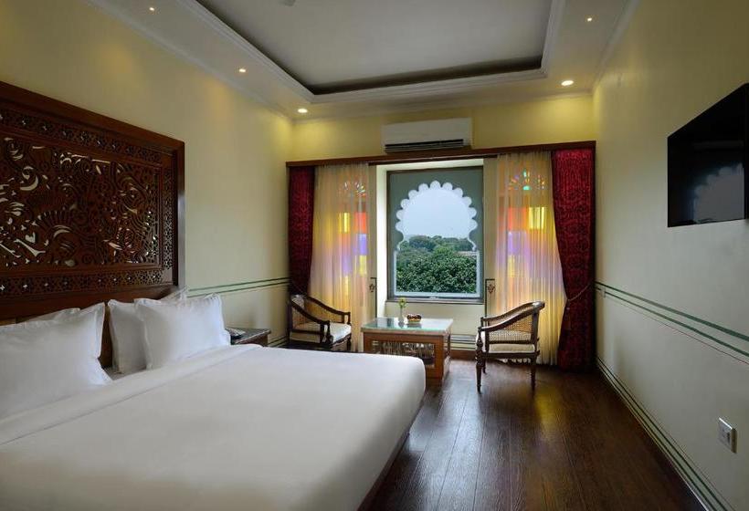 Hotel Aaram Mahal By Pachar Group