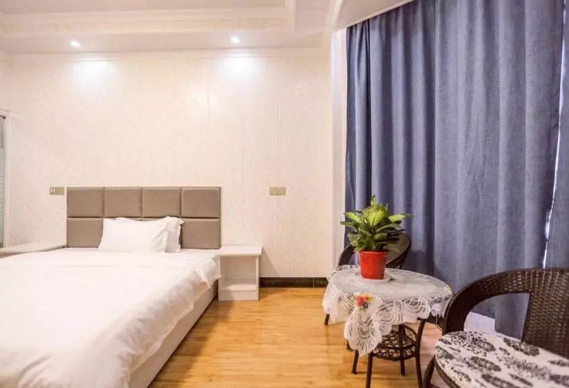 Nanjing Lafei Hotel Lukou Airport Branch