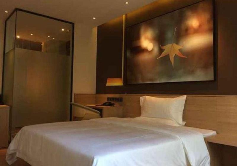 Hotel Iu  Zhanjiang Binhai Avenue Xinhai Mall Branch