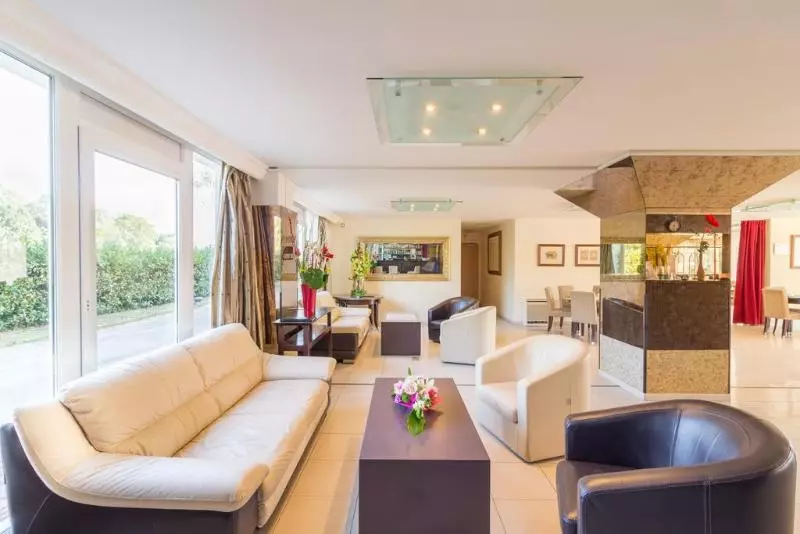 Grand Geneve Residence Excellior