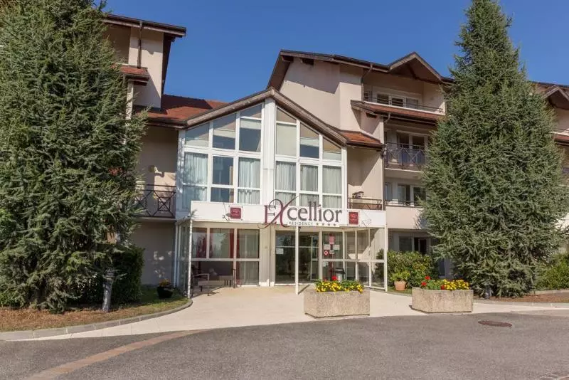 Grand Geneve Residence Excellior