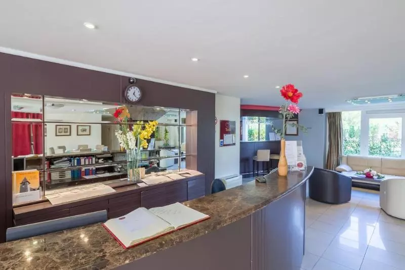 Grand Geneve Residence Excellior