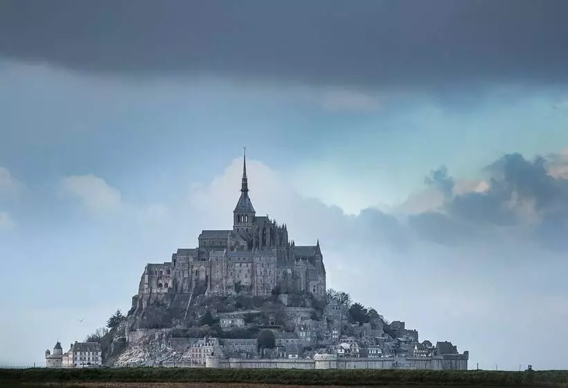 호텔 Château De La Ballue   Teritoria