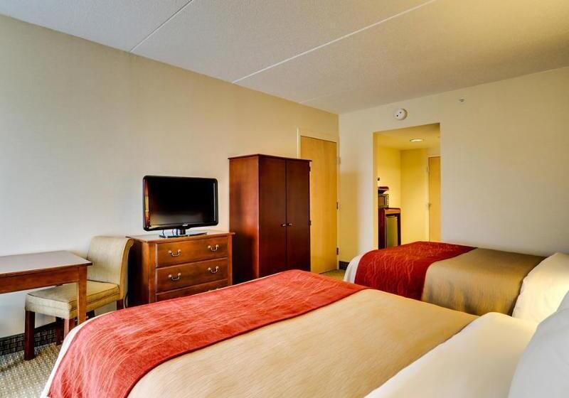 호텔 Comfort Inn & Suites