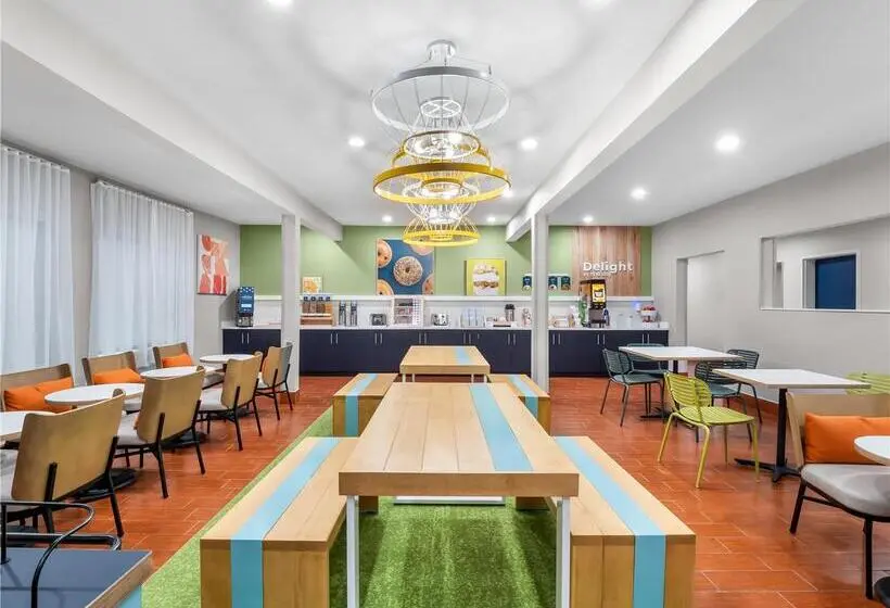 ホテル Comfort Inn Ann Arbor