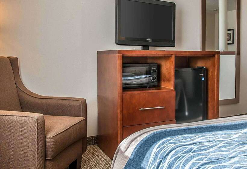 호텔 Bluffton Inn & Suites