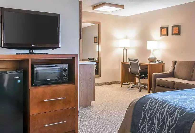 호텔 Bluffton Inn & Suites