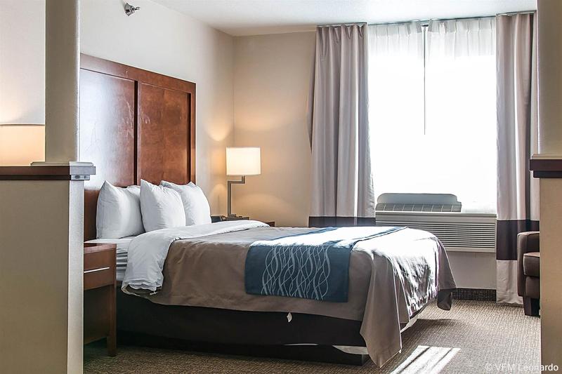 Отель Bluffton Inn & Suites